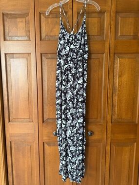LOFT Black and White Leaf-Print Strappy Maxi Dress